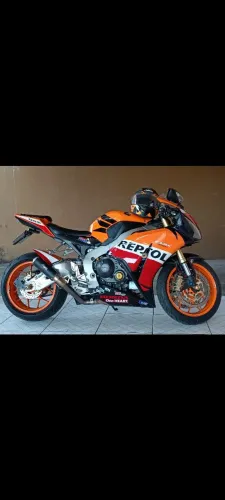 Vendo CBR 1000rr Repsol original