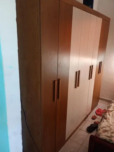 Guarda roupas casal, grande 8 portas espaçoso
