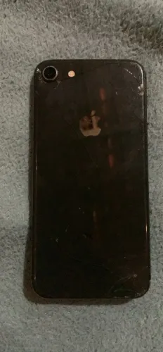 iPhone 8 normal , Samsung s20 fe 5g