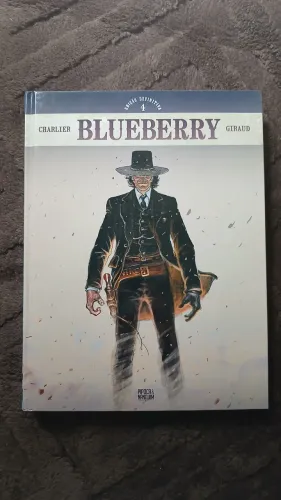 Blueberry vol:4 (pipoca&nanquim)