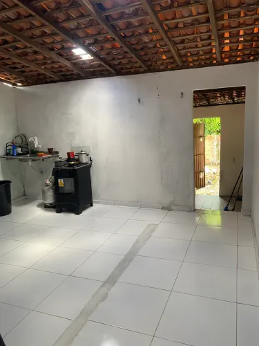 Bequimão: Casa com Quintal para Reformar - R$ 73.000,00 (Somente à Vista)