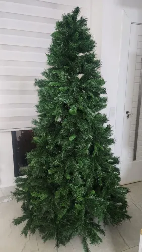 Árvore de Natal Montreal 2,10m - 928 Galhos - Completa com Caixa