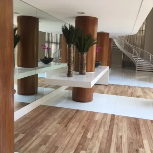 MOEMA  COM PE DIREITO DUPLO