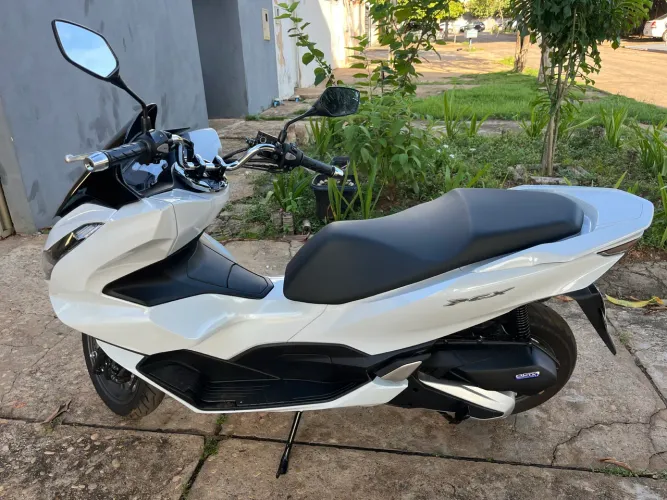 PCX 2025 Branca