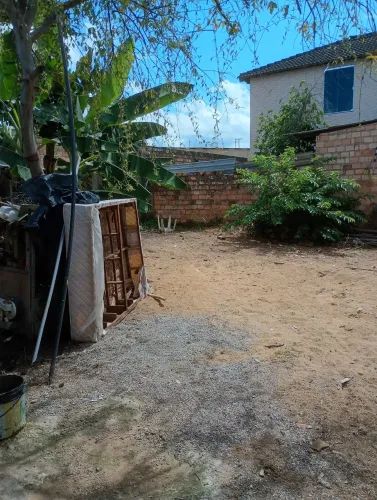 Aluga-se uma casa no bairro 13 de setembro whatsapp *.