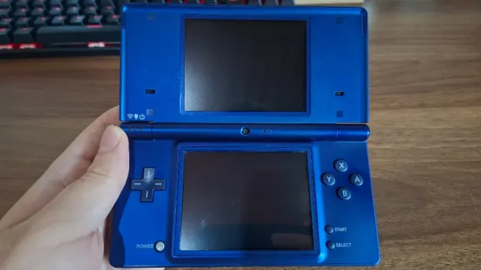 Nintendo DSi Japonês Desbloqueado + Leitor de cartão Ugreen