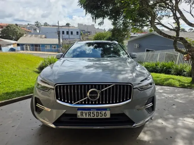 Volvo XC-60 T-8 Ultimate 2.0 AWD (híbrido) 2024