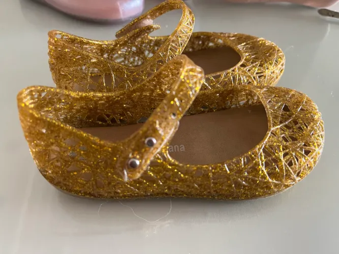 Mini Melissa Campana Dourada