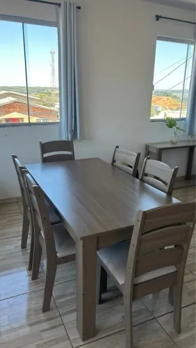 Mesa de Jantar 6 Lugares Impecável - Comprada em 2026