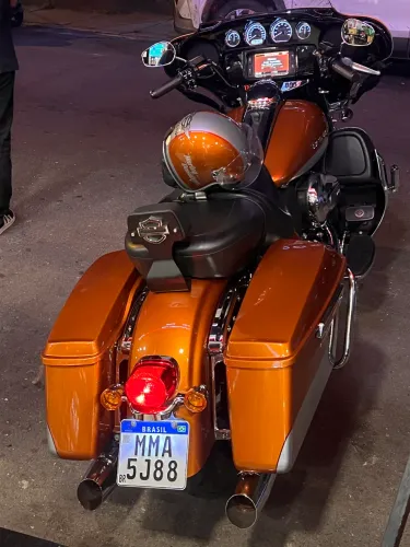 MOTO ÚNICA COM APENAS 25000 KM