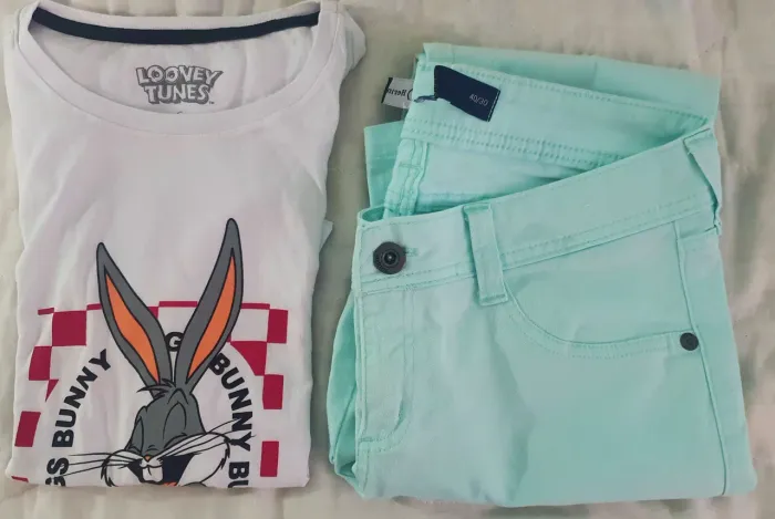 Conjunto Calça jeans + Camiseta