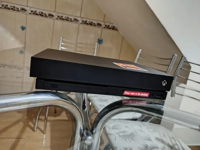Xbox Onex X 1TB 4K Ultra HD - Completo na caixa (estado de novo!) 