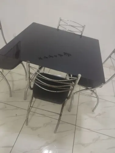 Mesa 4 cadeiras