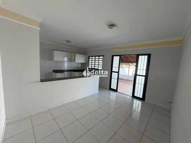 Casa residencial disponível para locação no bairro Morada da Colina em Uberlândia-MG.