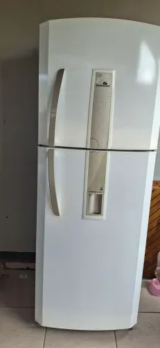 Geladeira continental 