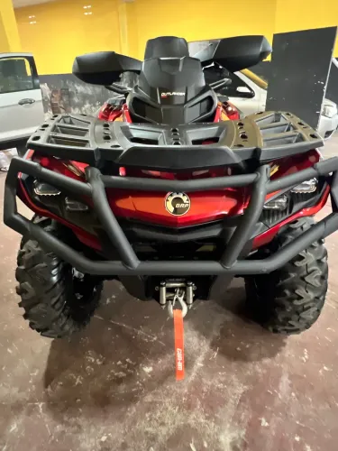 Quadriciclo Can-am Outlander Max XT 850cc