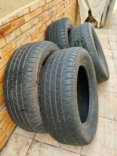 Pneus aro 265/60/18