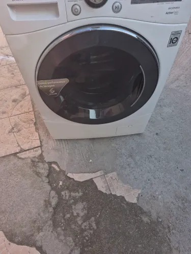 Vendo maquina lava e seca fucionando perfeitamente valor 1.600