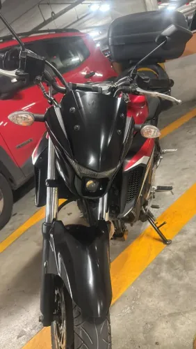Moto Yamaha fazer 250