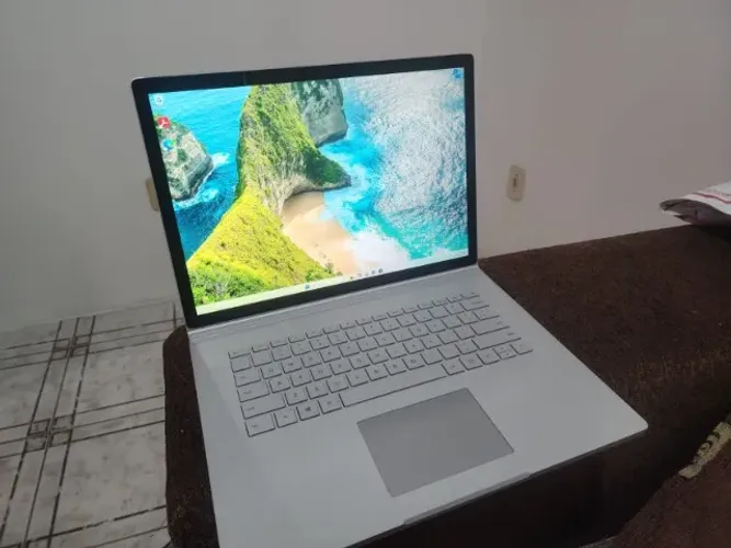 microsoft surface book 3 16/256GB GTX 1660TI