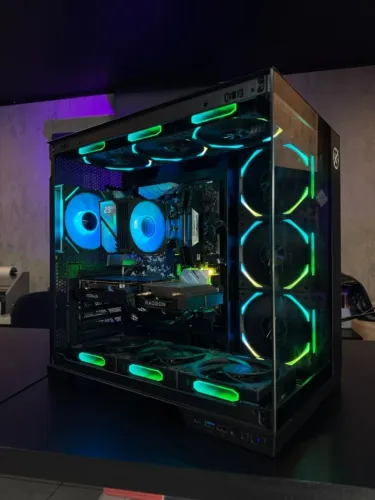 PC GAMER Ryzen 7 7800X3D + RTX 5070 12GB + 32GB DDR5 + SSD 1TB