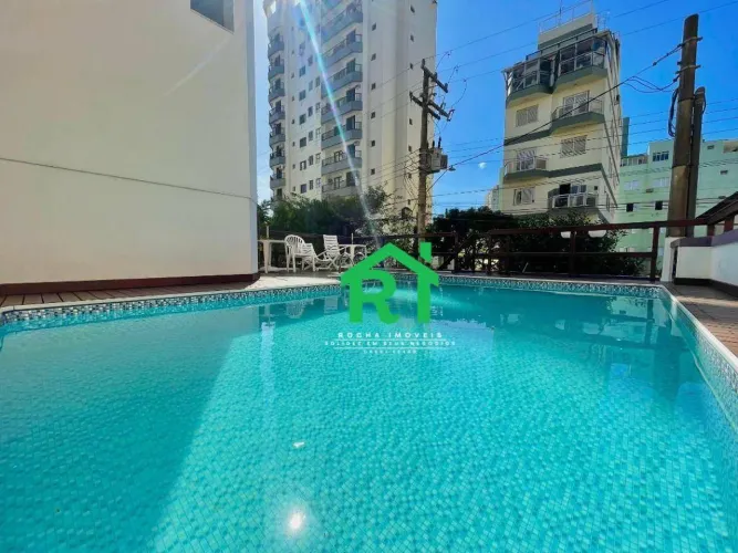Apartamento à venda na Praia do Tombo, com 2 Quartos (1 Suíte), 2 Vagas, Lazer.