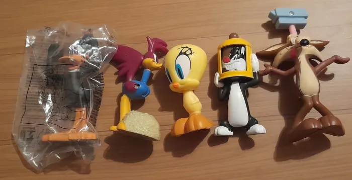 5 Bonecos Looney Tunes Mc Lanche Feliz Mc Donalds: Patolino Papa-Léguas Piu-Piu Frajola