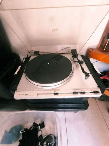 Picape toca discos Gradiente Garrard B200 Semi Automatic