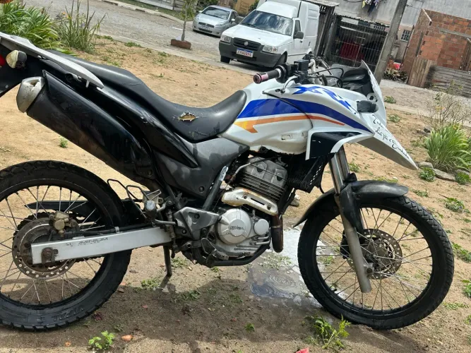 Veículo alienado, moto boa pra rodar em roça parcelas atrasadas do financiamento