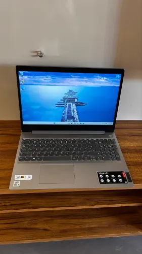 Notebook Lenovo Core i3/8GB/256GB