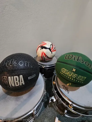Bolas de basquete e futebol (pro e amador)