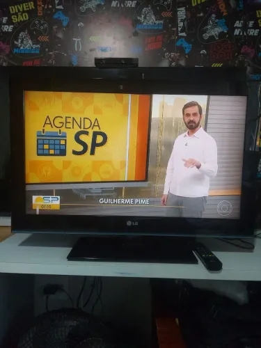 TV 32 POLEGADAS (não é smart)
