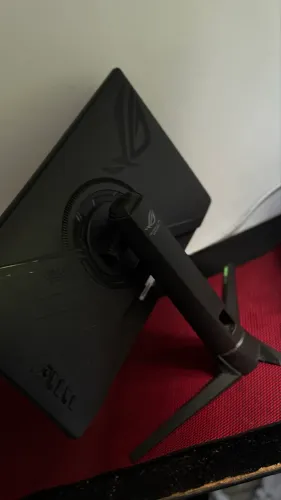 Monitor Asus Rog Strix 24.5, 180Hz,1ms,IPS,99% sRGB, HDR, FreeSync Premium, AjustedeAltura