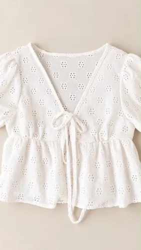 blusinha off white