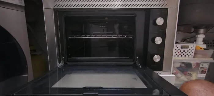 Forno de Embutir Elétrico Preto 44L com Grill e Timer Atlas U Top 220v