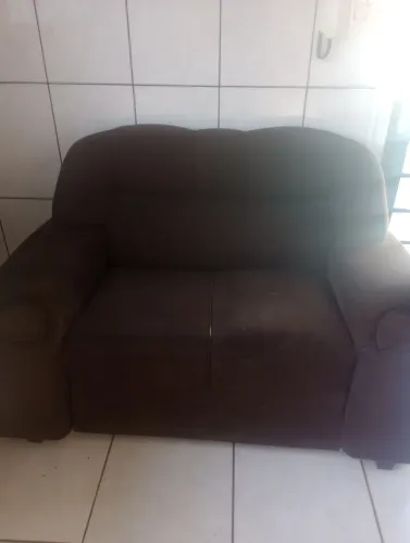 Sofá marrom