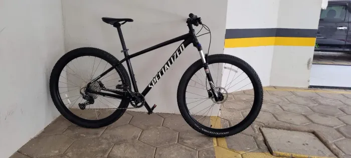 Bike Specialized rockhopper Tam L 29