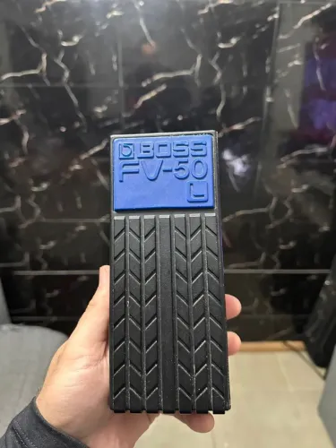 Boss FV-50L - Pedal de Volume Stereo para Guitarra/Teclado - Japão