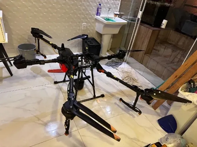 VENDO DRONE TGRAS 20