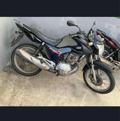 Vendo ou troco moto por carro no mesmo valor da moto aceito propostas