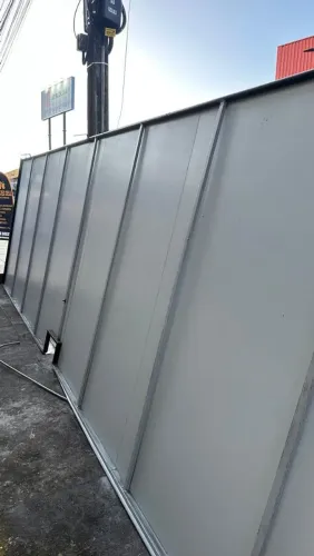 Toldo 7M por 2,10 Bem conservado preço negociável 