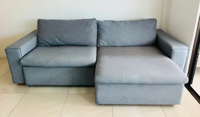 Sofá retrátil, Cinza, mediando 2.20. Valor: R$ 1.750,00