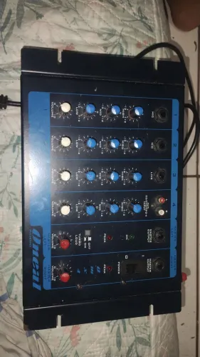 Mesa de som