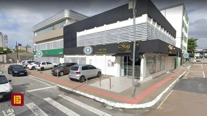Edifício Comercial em Kobrasol