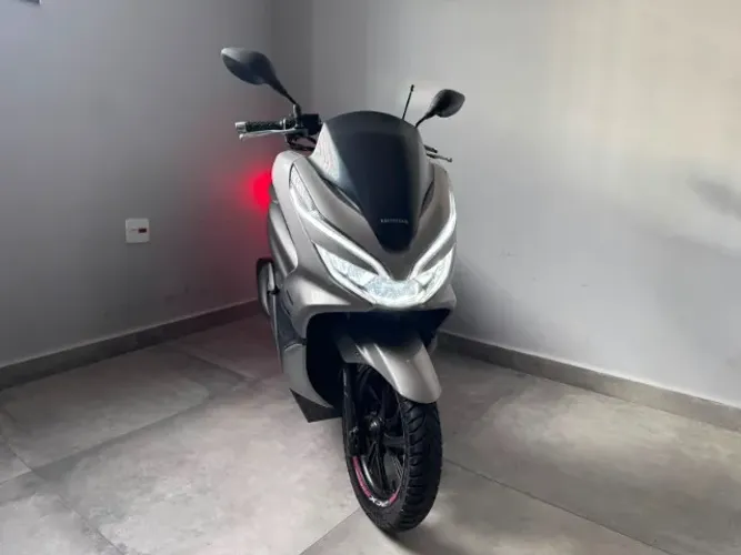 Honda PCX 2019 Prata Conservada | Pronta Entrega | Black Race Scooter