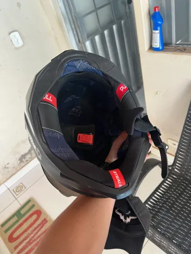 Capacete stealth praticamente novo (usei apenas 2 vezes)