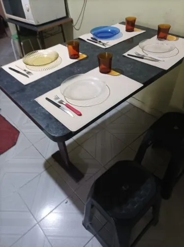 Mesa bom estado medidas 1.20 x 0.70 bairro Floresta em Joinville 