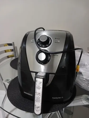 Vendo air fryer mondial 4 litros
