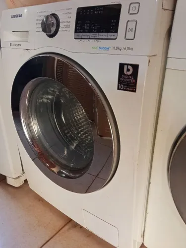 Máquina de lavar roupa lava e seca Samsung