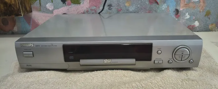DVD / CD Player Philips (Modelo DVD707). defeito 